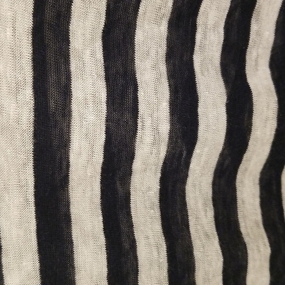 💕MICHAEL STARS💕 Short Sleeve Striped T-Shirt ~ Black & White Stripes Small - Picture 5 of 6